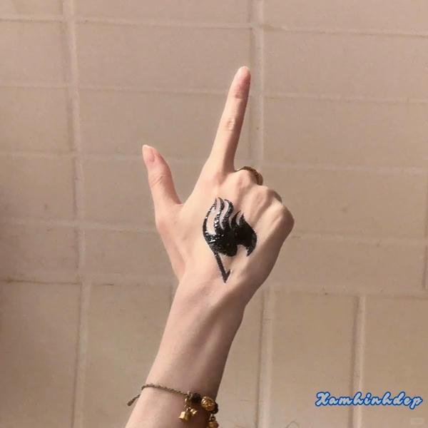 hình xăm fairy tail cá tính.