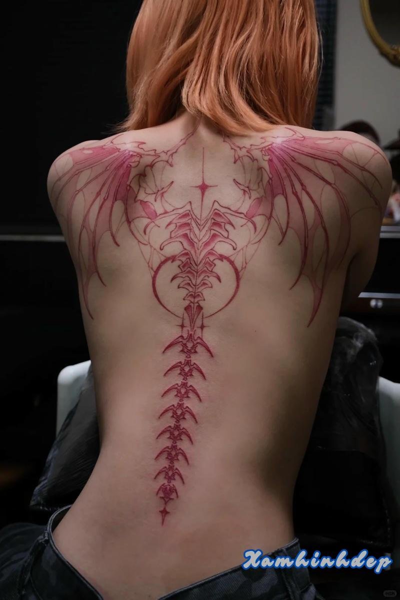 hình xăm full lưng nghệ thuật.