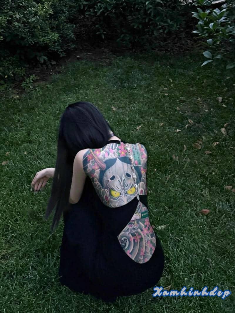hình xăm full lưng sắc nét.