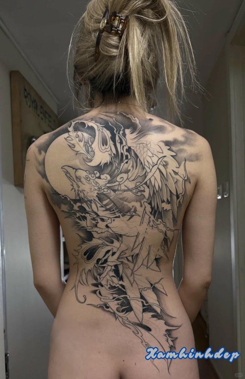 hình xăm full lưng tinh xảo.