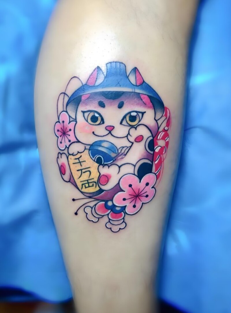 Hình xăm mèo thần tài đi nét cho nữ