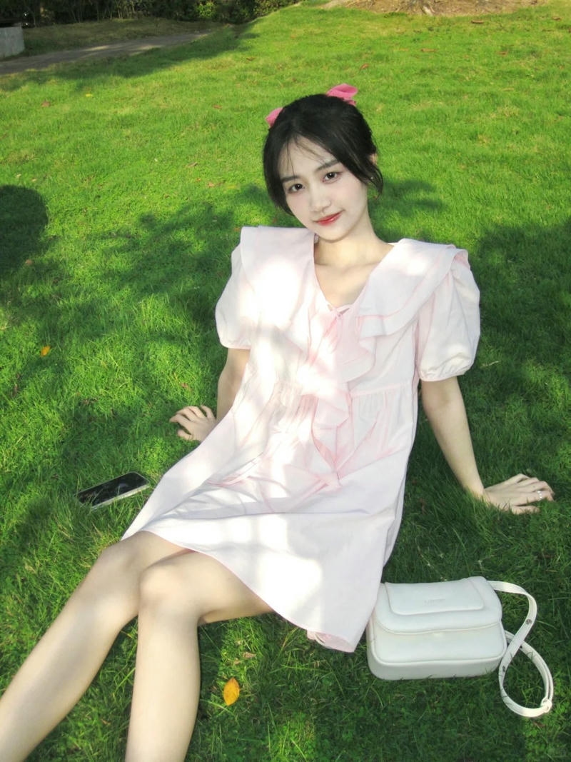 hình gái xinh mặc pinky đẹp