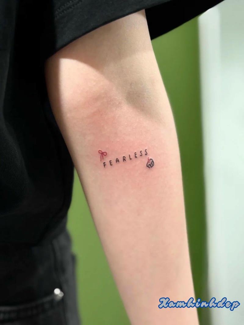 hình xăm chữ cuốn hút