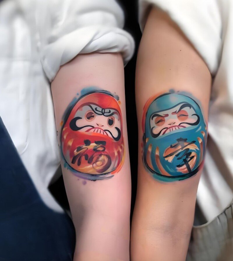 hình xăm daruma đôi cho nữ