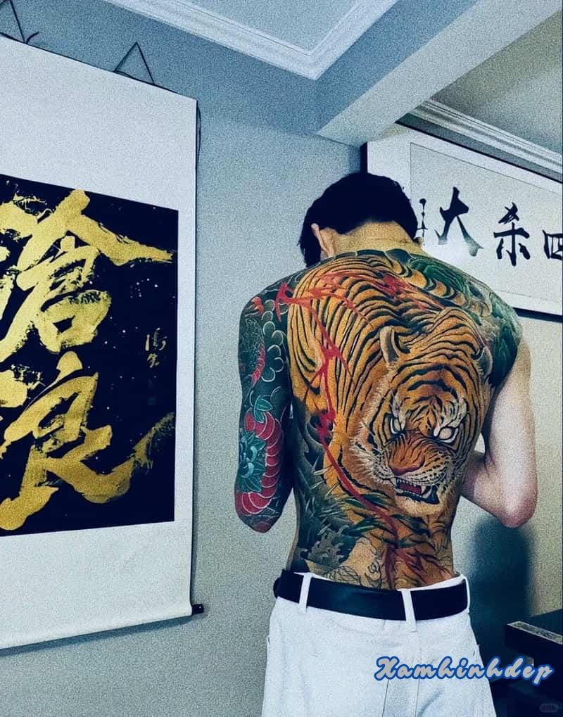 hình xăm hổ đẹp mạnh mẽ.