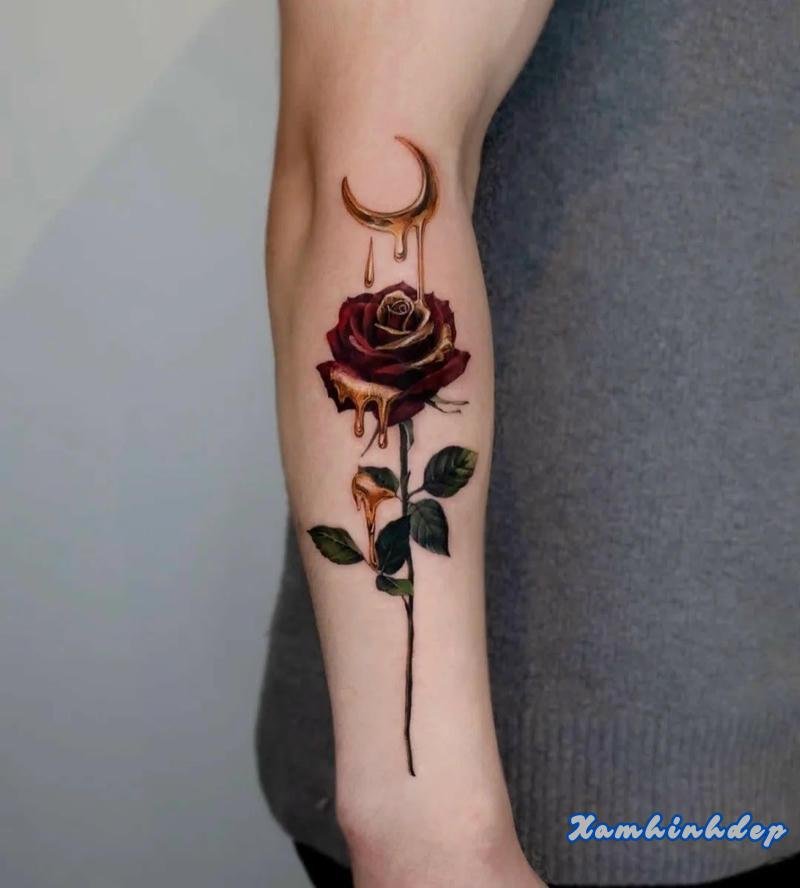 hình xăm hoa hồng tinh xảo.