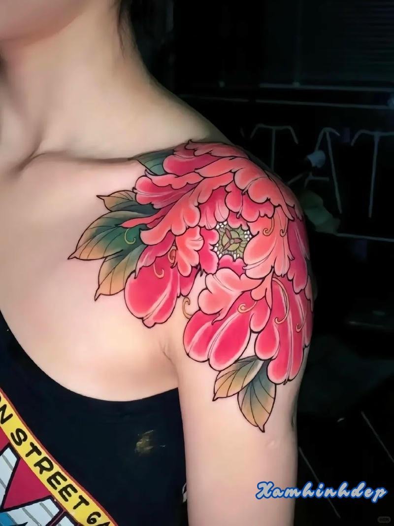 hình xăm hoa mẫu đơn cho nữ mang vẻ đẹp nữ tính.