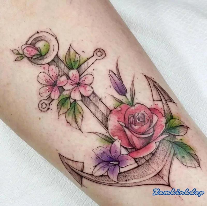 hình xăm mỏ neo tinh xảo.