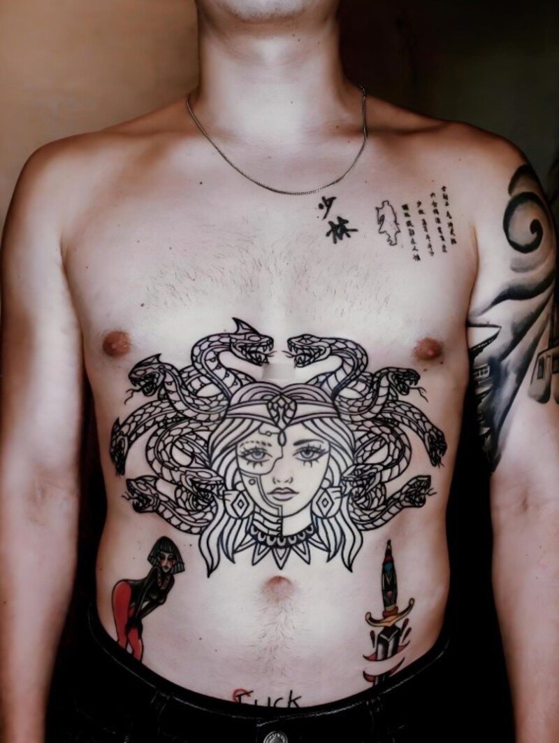 hình xăm nữ thần medusa cho nam