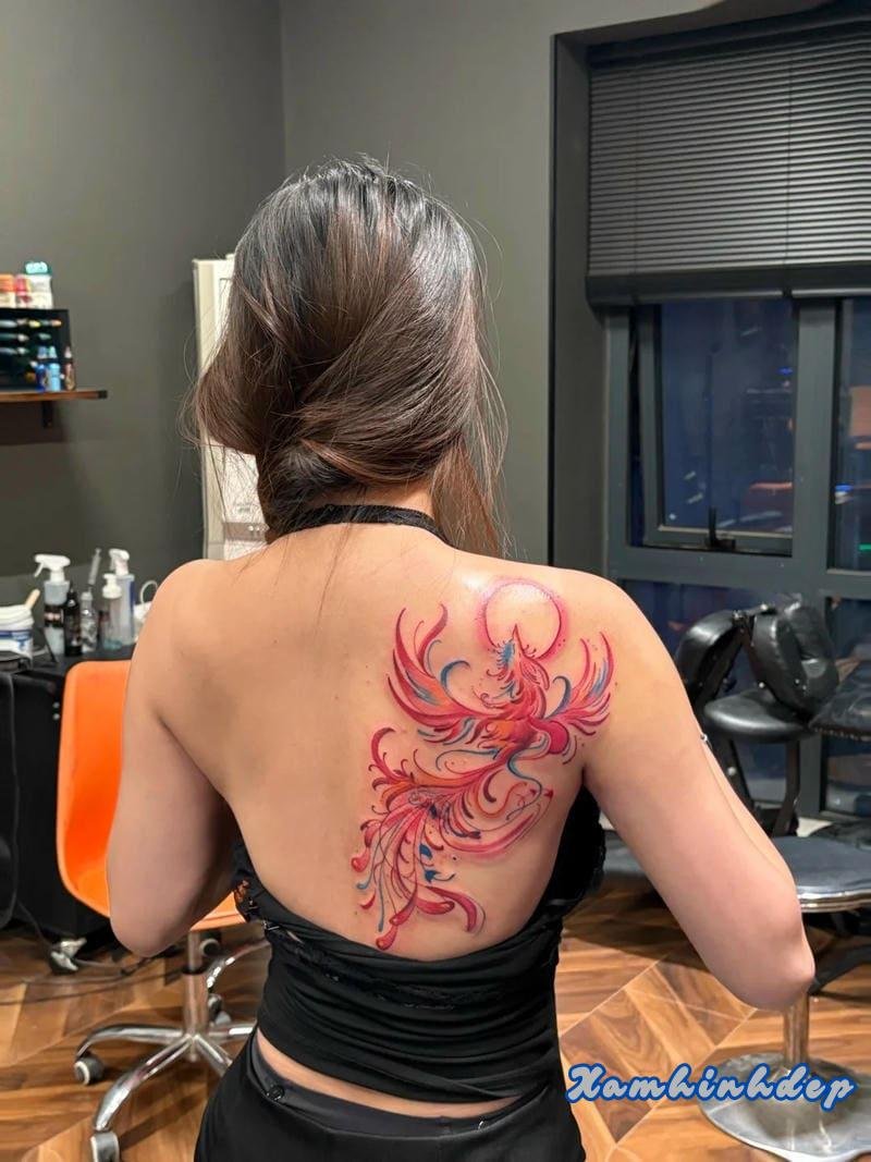 hình xăm phượng hoàng sắc nét.