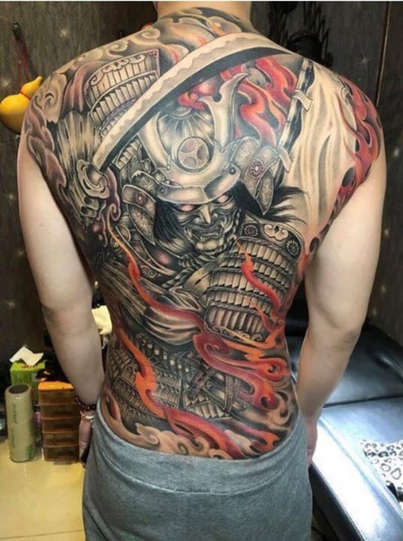 hình xăm samurai full lưng cho nam