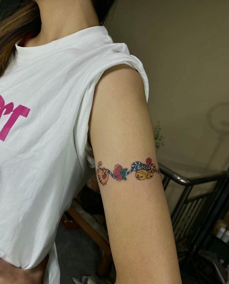 hình xăm vòng tay nhật cổ