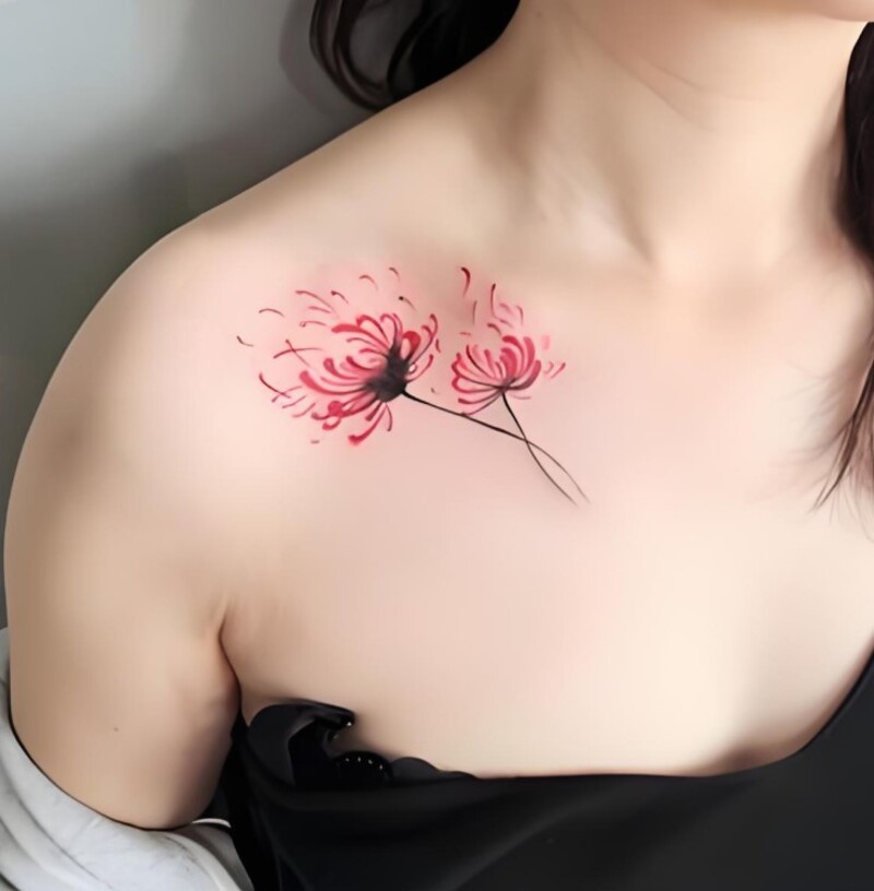 mẫu hình xăm hoa bỉ ngạn ở vai cho nữ