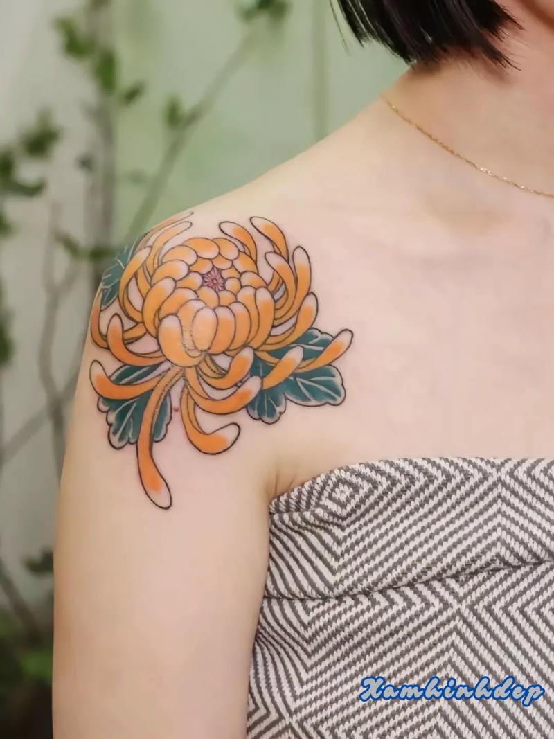 tattoo hoa mẫu đơn cho nữ phong cách nghệ thuật.