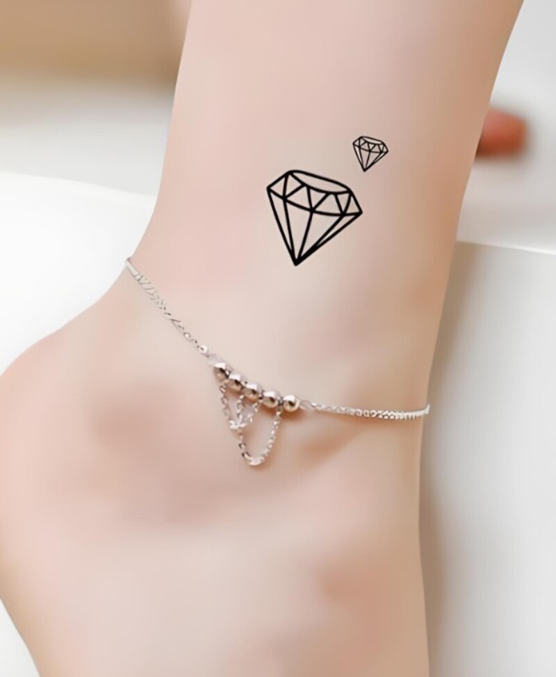 tattoo kim cương ở cổ chân cho nữ