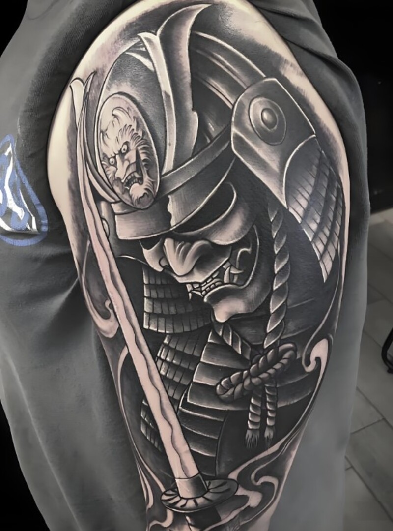 tattoo samurai đen trắng cho nam