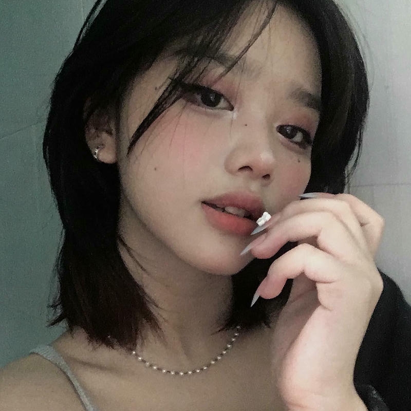 ảnh bad girl trắng