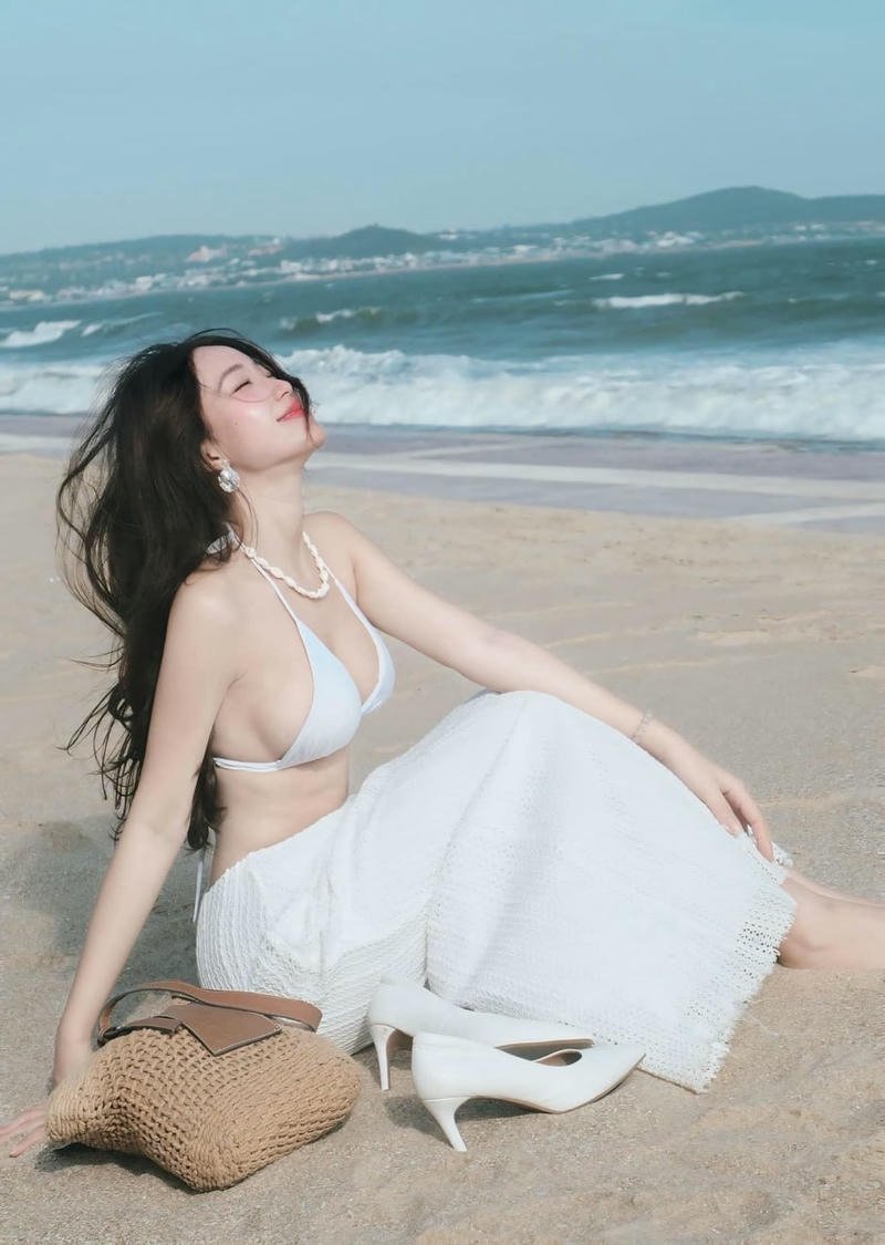 ảnh gái xinh ngực khủng nóng bỏng