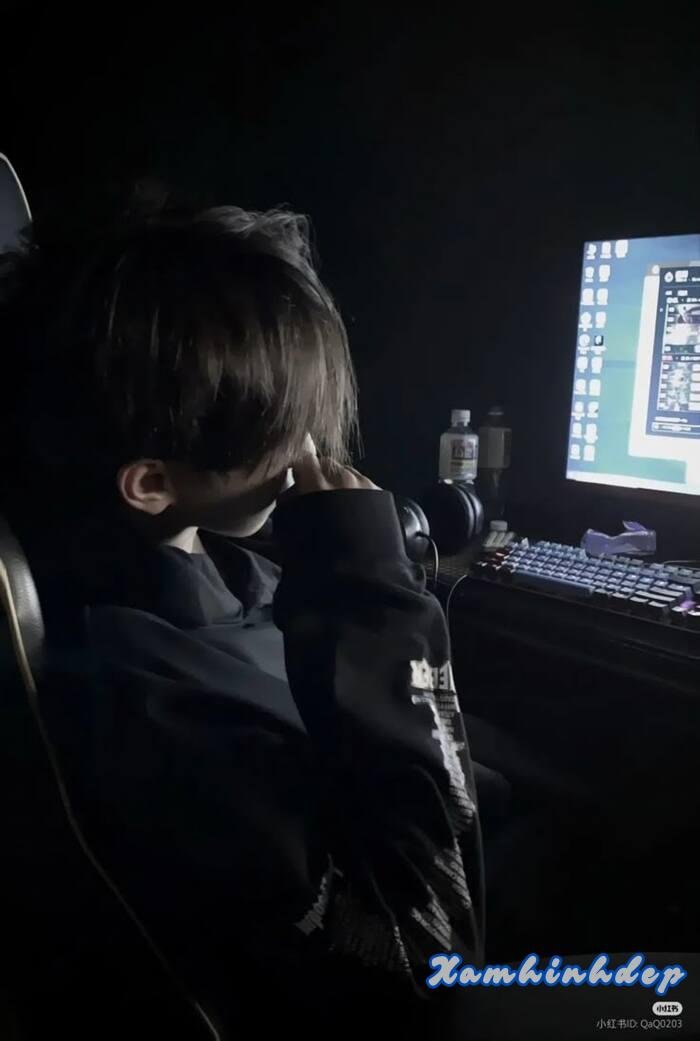 ảnh nam che mặt fashion cực ngầu