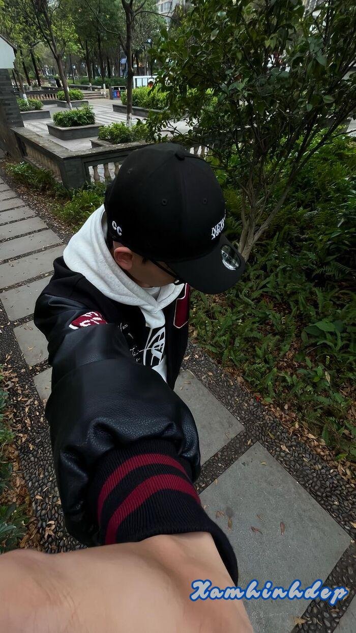 ảnh nam che mặt hd