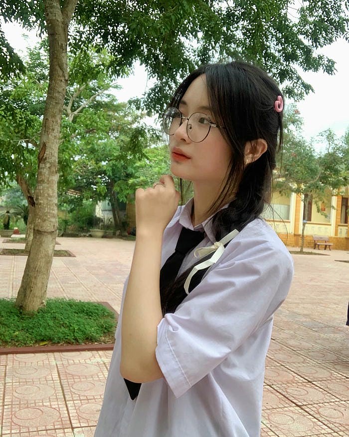 ảnh nữ 2k9 cute