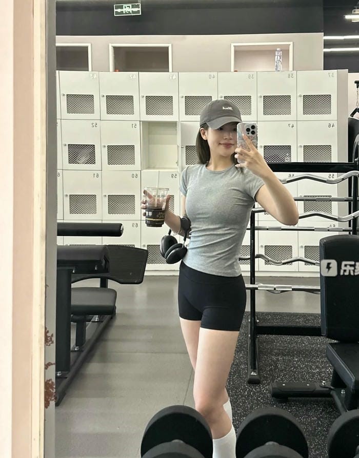 gái xinh tập gym