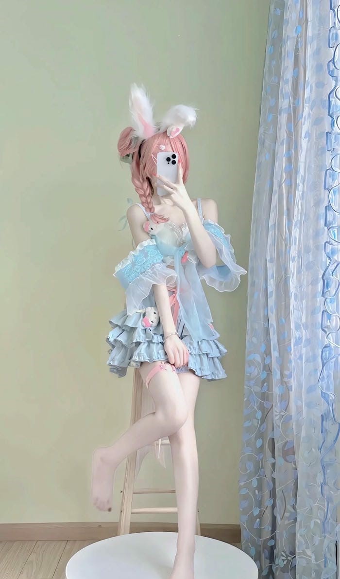 hinh nen đt gai cosplay