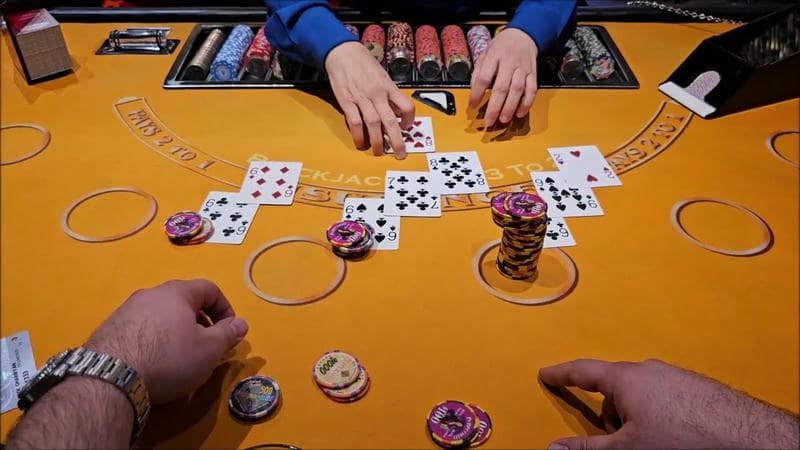 Tìm hiểu về bài ù 9 lá VB777