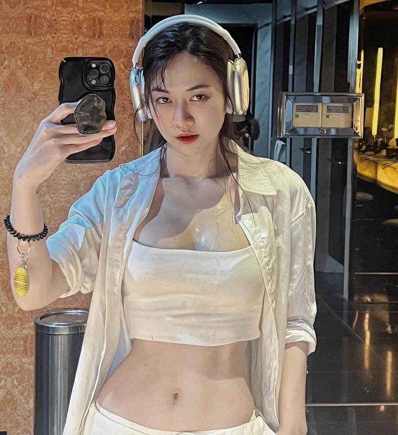 ảnh lê bống nude 5