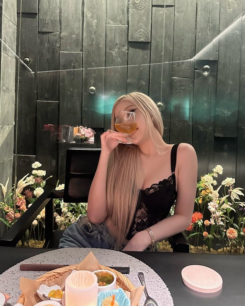 ảnh sex lê huyền diệu 2