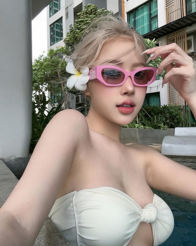 ảnh sex lê huyền diệu 4