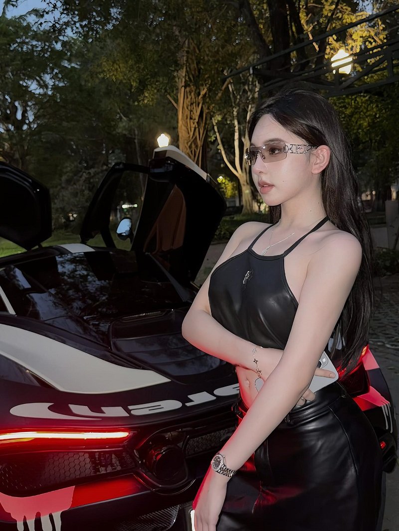 ảnh sex trần huyền châu 1