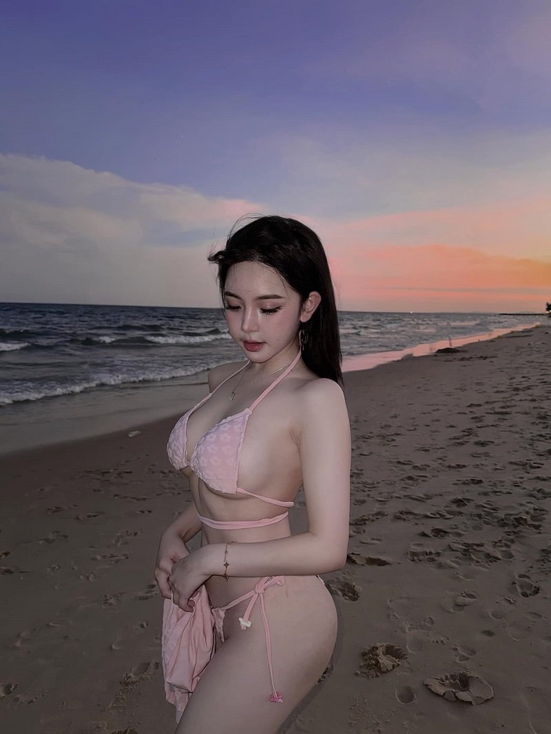 ảnh trần huyền châu nude 10