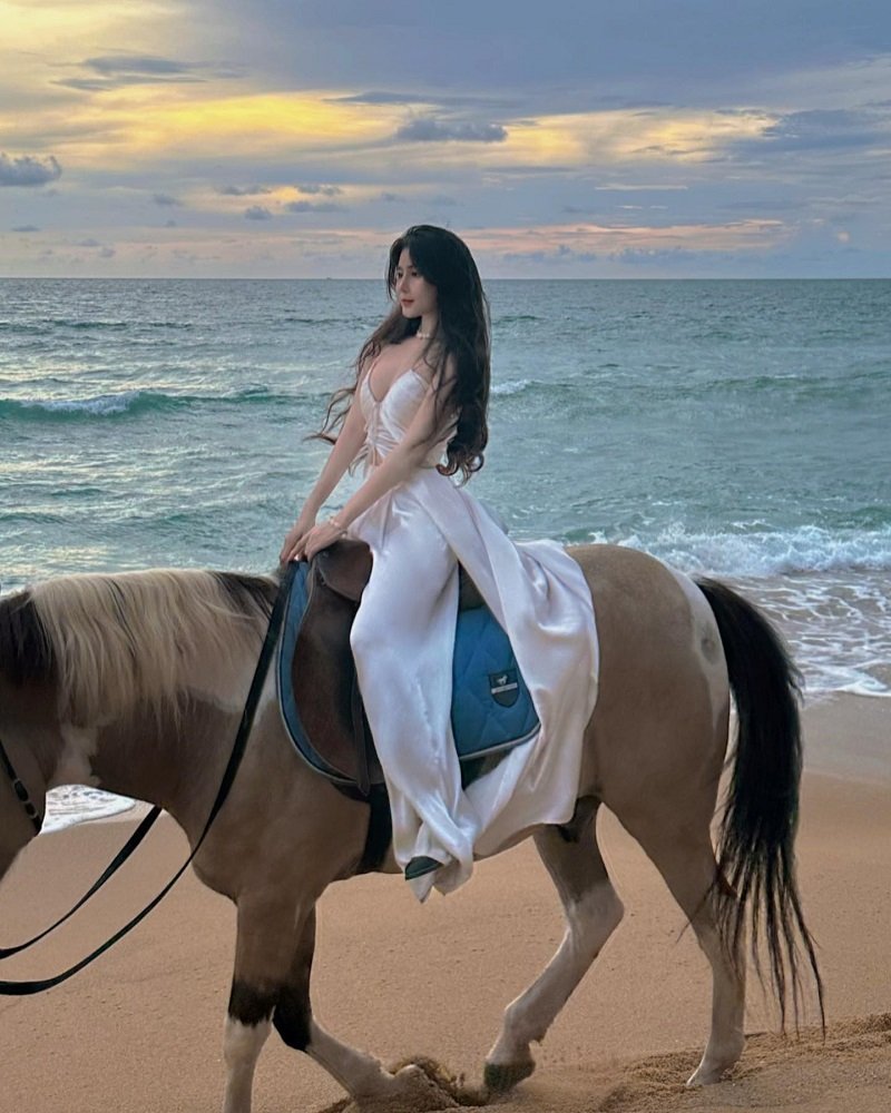 ảnh võ ngọc trân nude 7