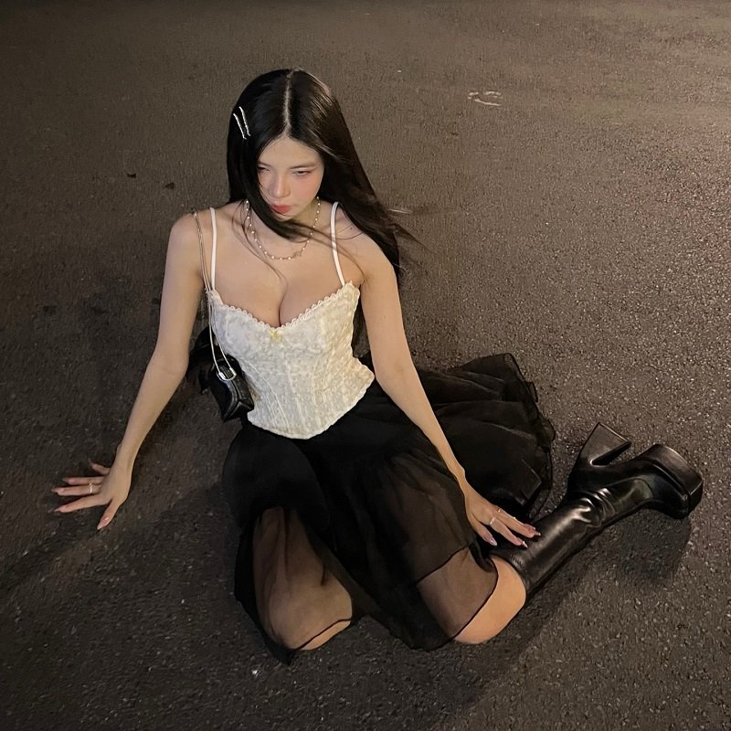 mai dora sexy 2