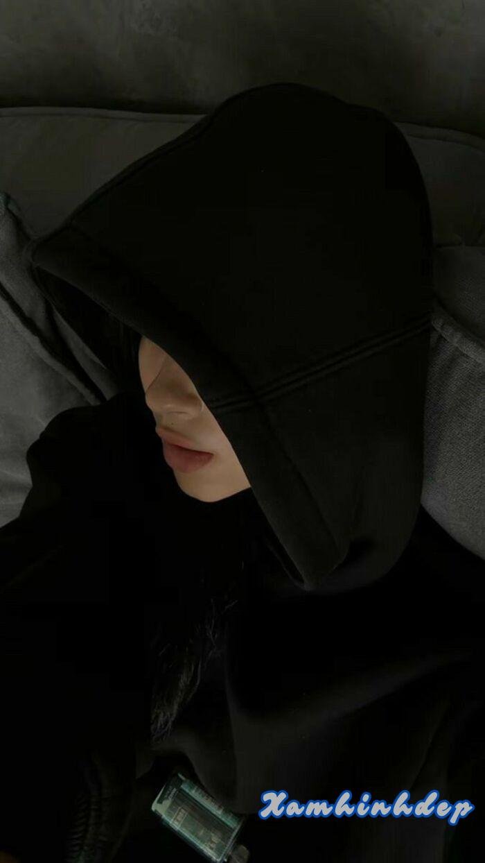 ảnh nền đen ngầu che mặt